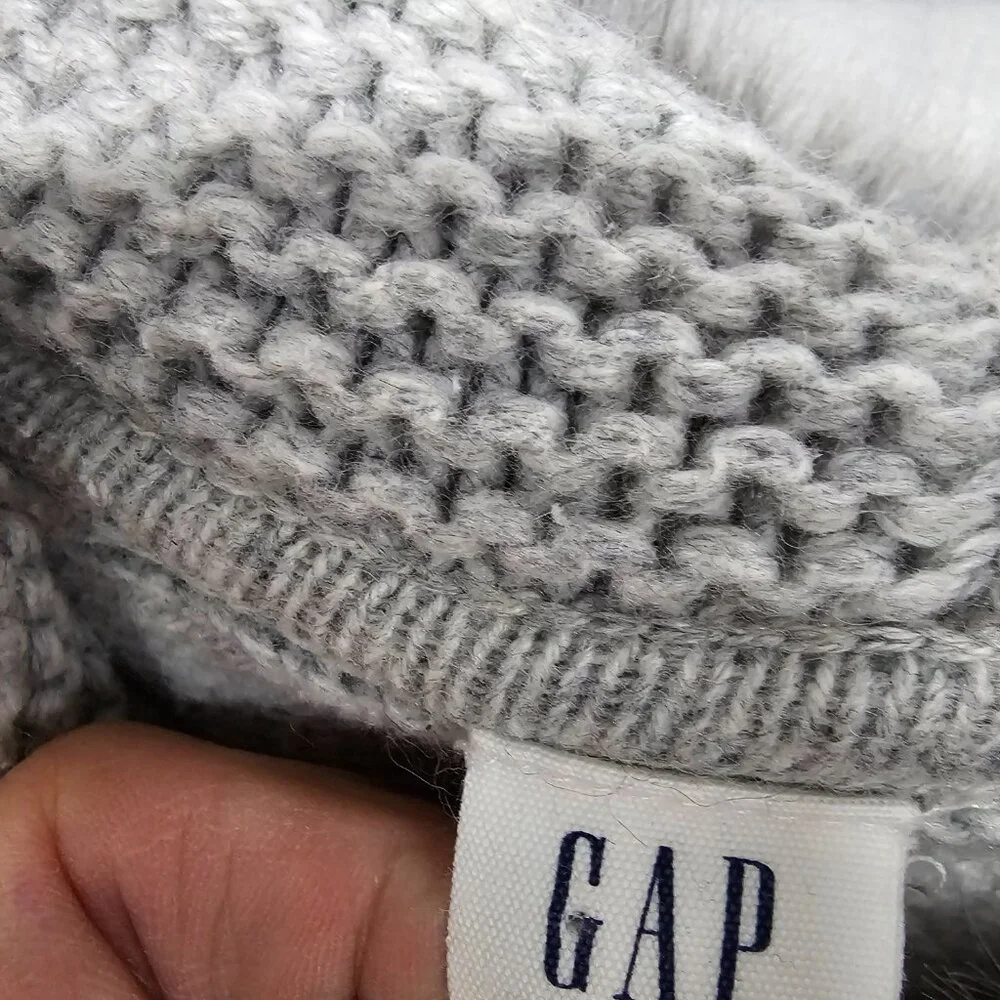GAP KIDS Poncho Vest Hooded Knit Gray Boho Nordic Faux Fur Gray L
